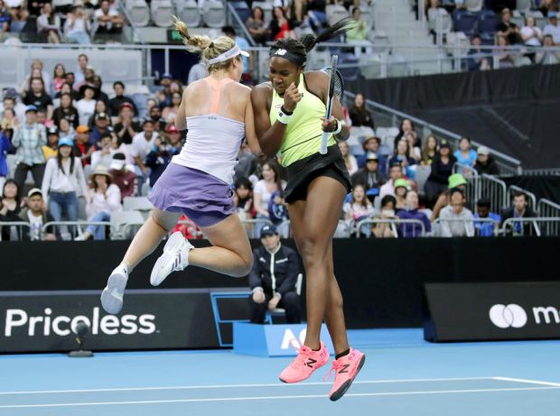 Тениско чудо од детета посветило меч и победу Кобију и Ђиђи (ФОТО/ВИДЕО)